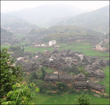 20111102-wiki com dong villlgae SouthGuizhou.JPG